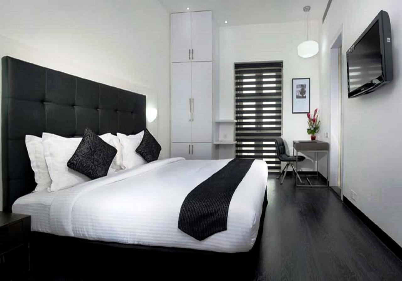 Sapphire Suite Calcutá Exterior foto